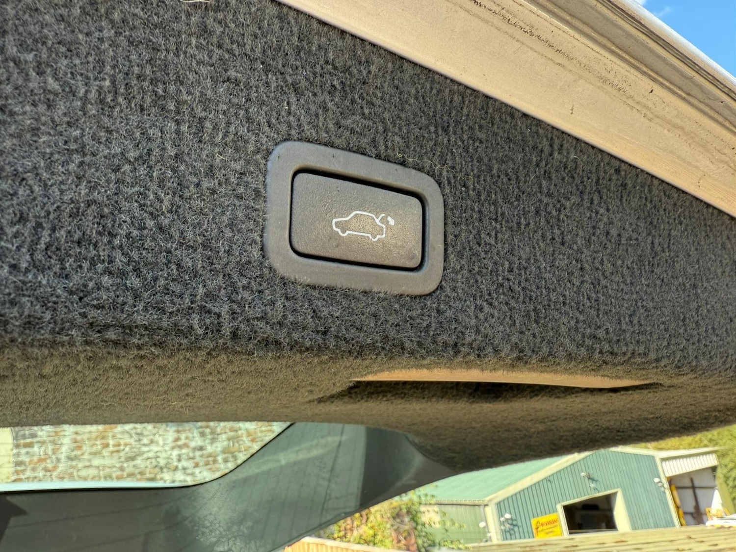 Used Volvo V70 2013 for sale - 76059203: Photo 28