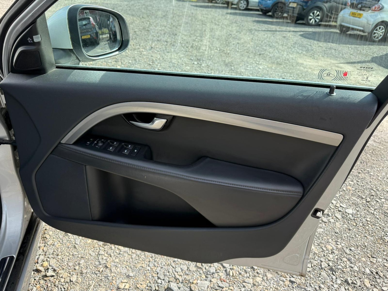 Used Volvo V70 2013 for sale - 76059203: Photo 31