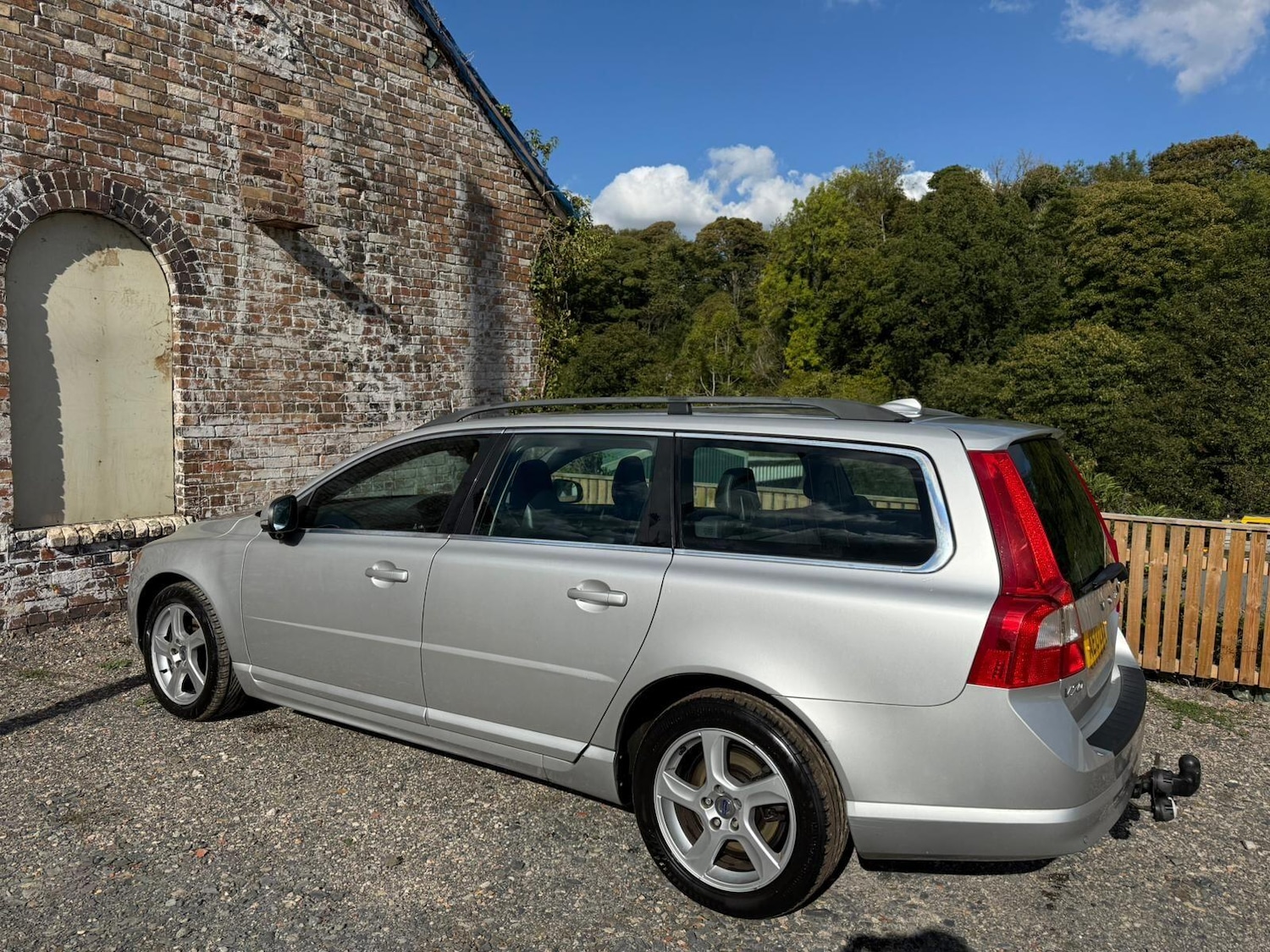 Used Volvo V70 2013 for sale - 76059203: Photo 4
