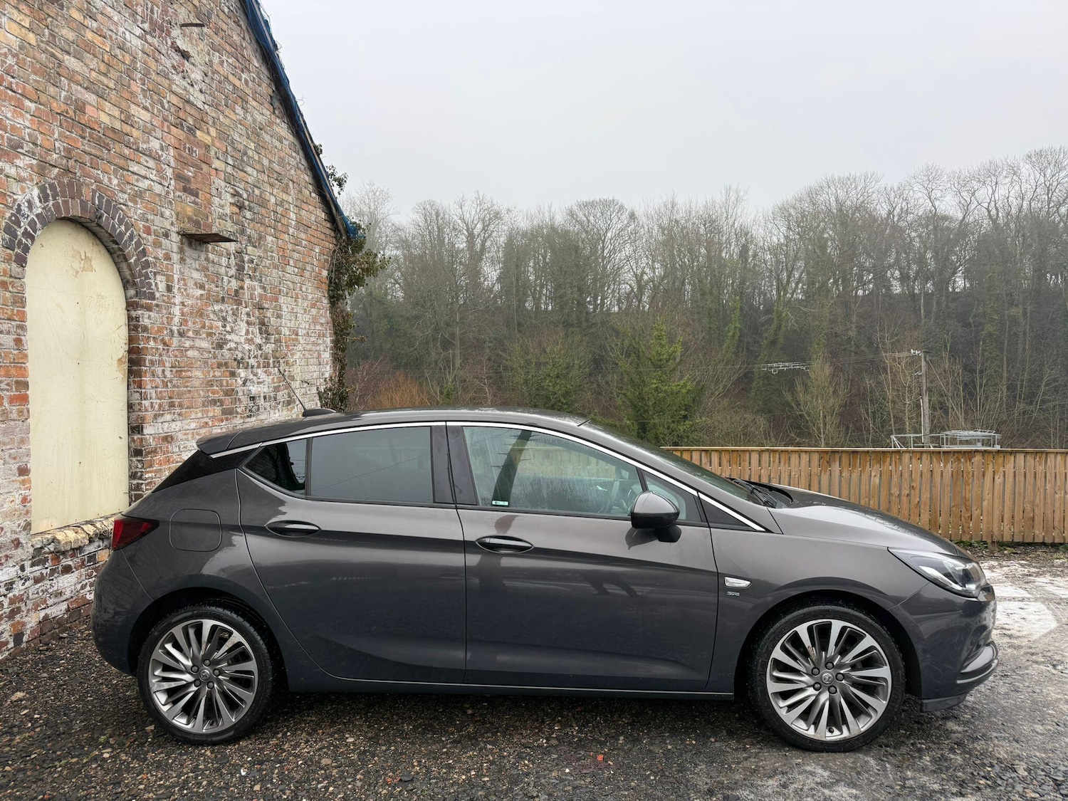 Used Vauxhall Astra 2016 for sale - 77143383: Photo 2