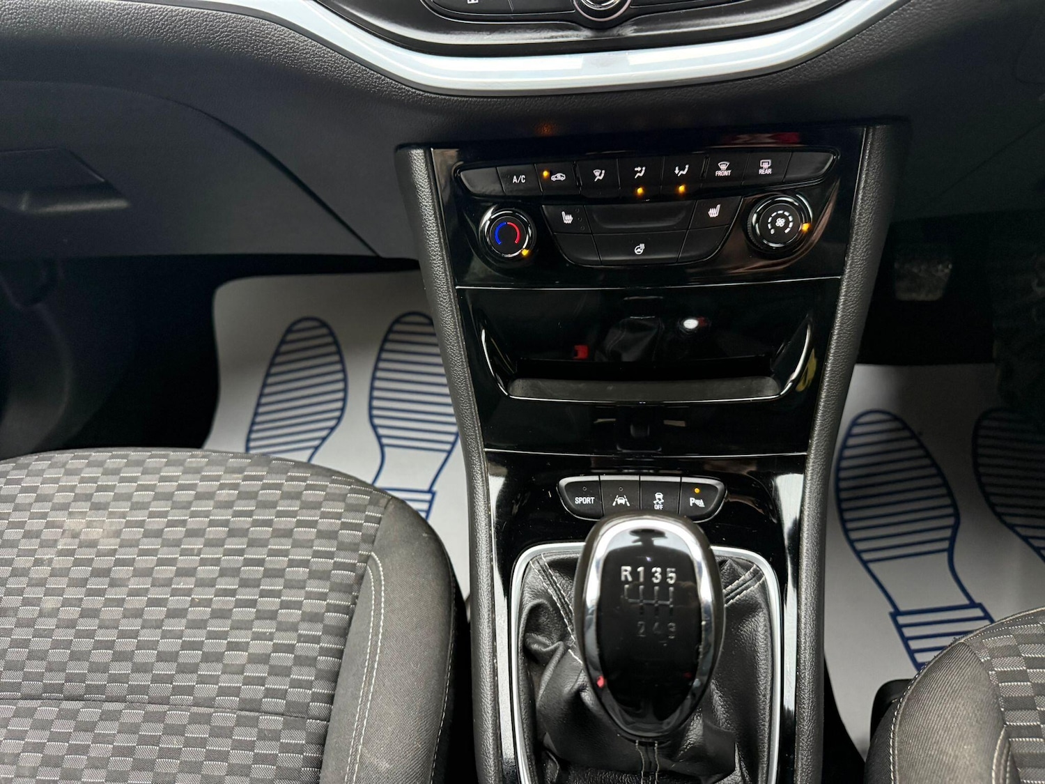 Used Vauxhall Astra 2016 for sale - 77143383: Photo 9