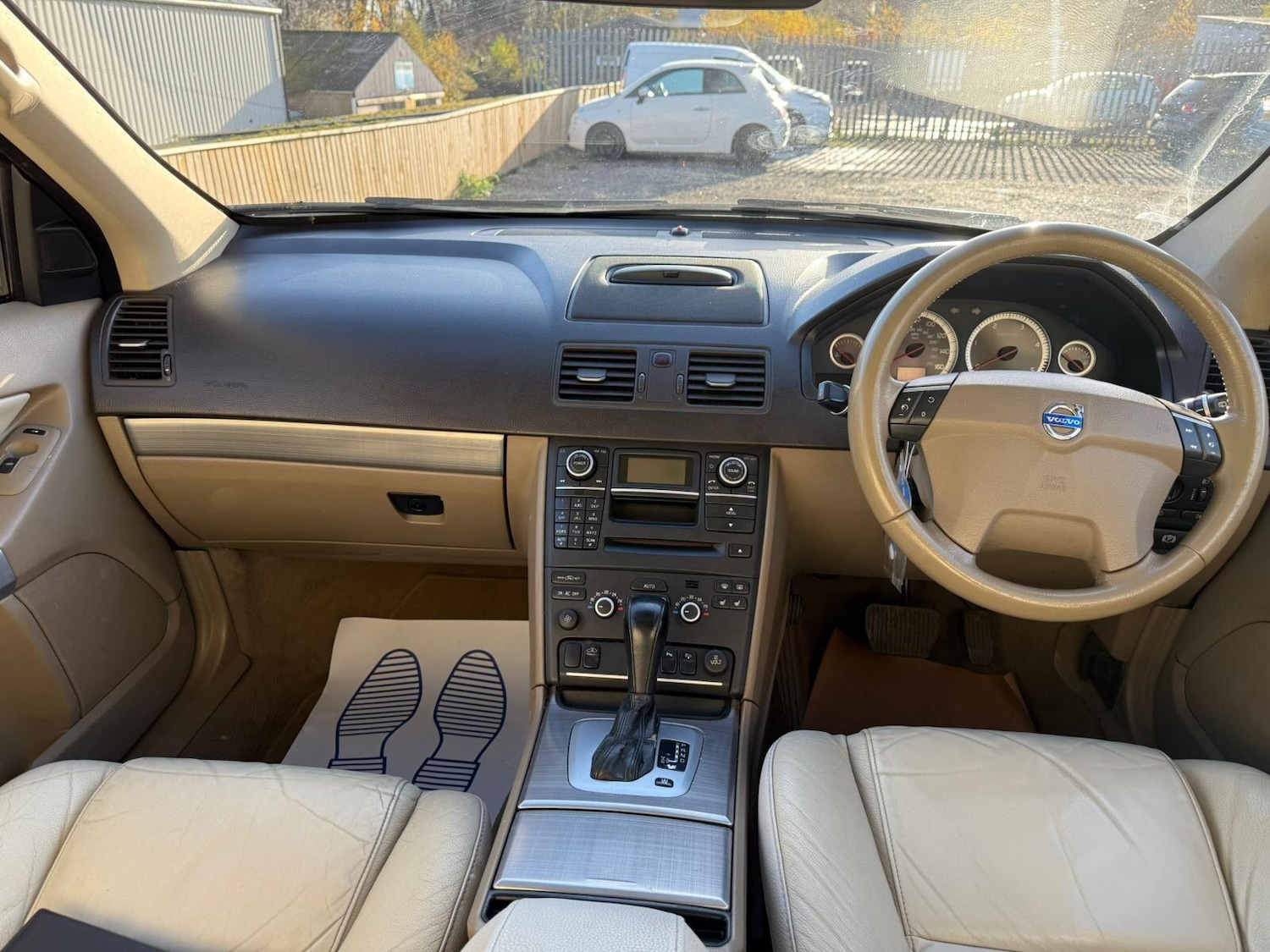 Used Volvo XC90 2010 for sale - 76646229: Photo 11