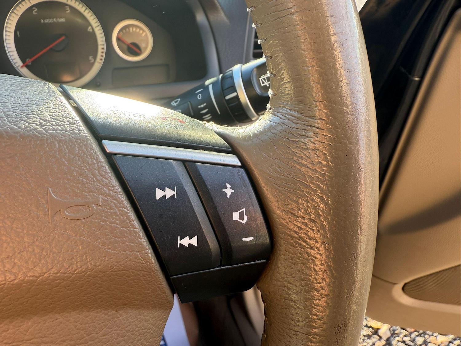 Used Volvo XC90 2010 for sale - 76646229: Photo 24