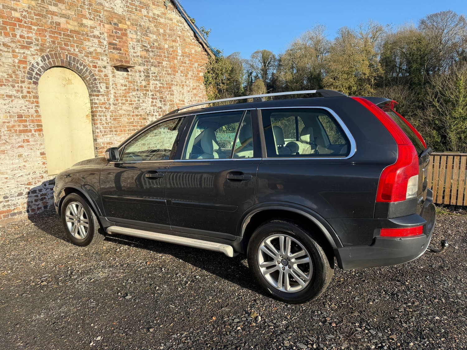 Used Volvo XC90 2010 for sale - 76646229: Photo 35