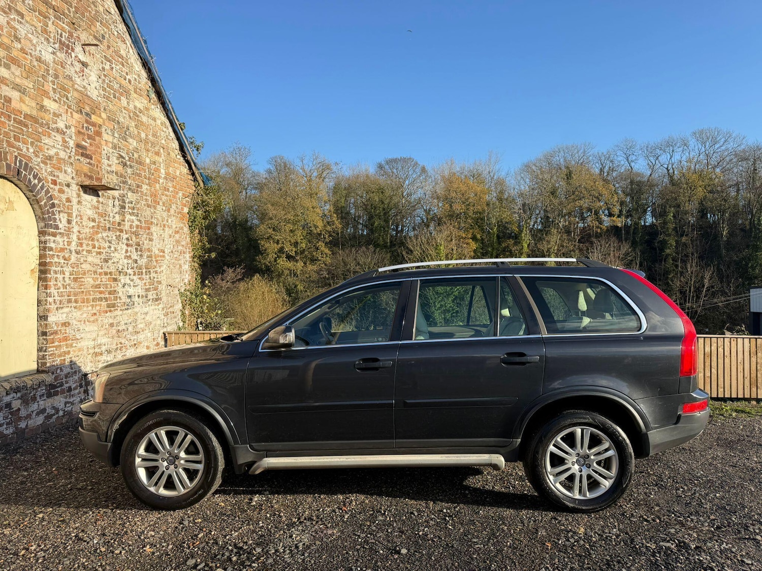 Used Volvo XC90 2010 for sale - 76646229: Photo 4