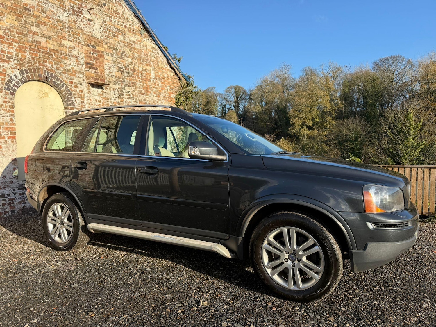 Used Volvo XC90 2010 for sale - 76646229: Photo 42