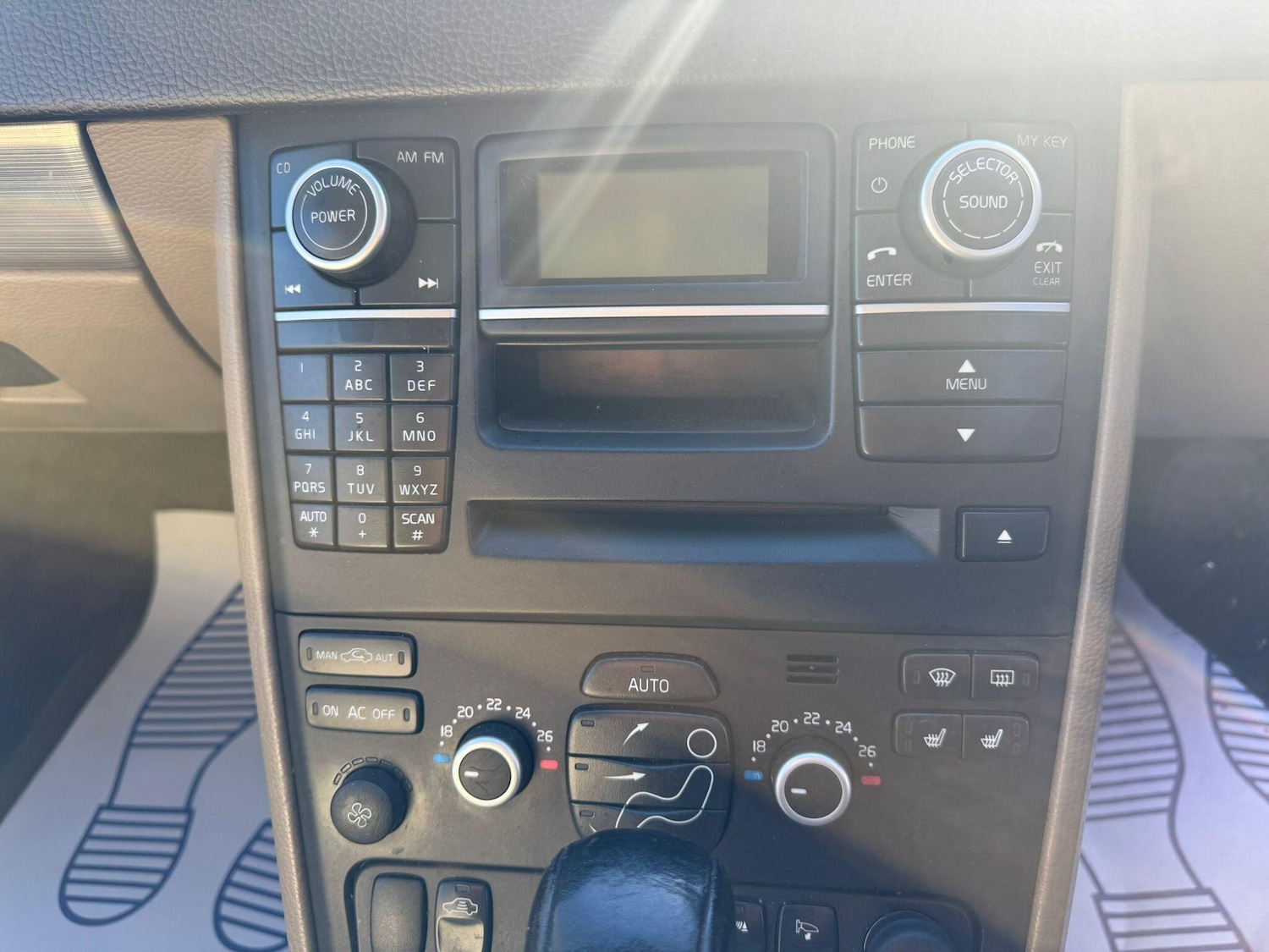 Used Volvo XC90 2010 for sale - 76646229: Photo 8