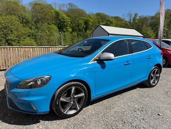 Used Volvo V40 2015 for sale - 78362760: Photo