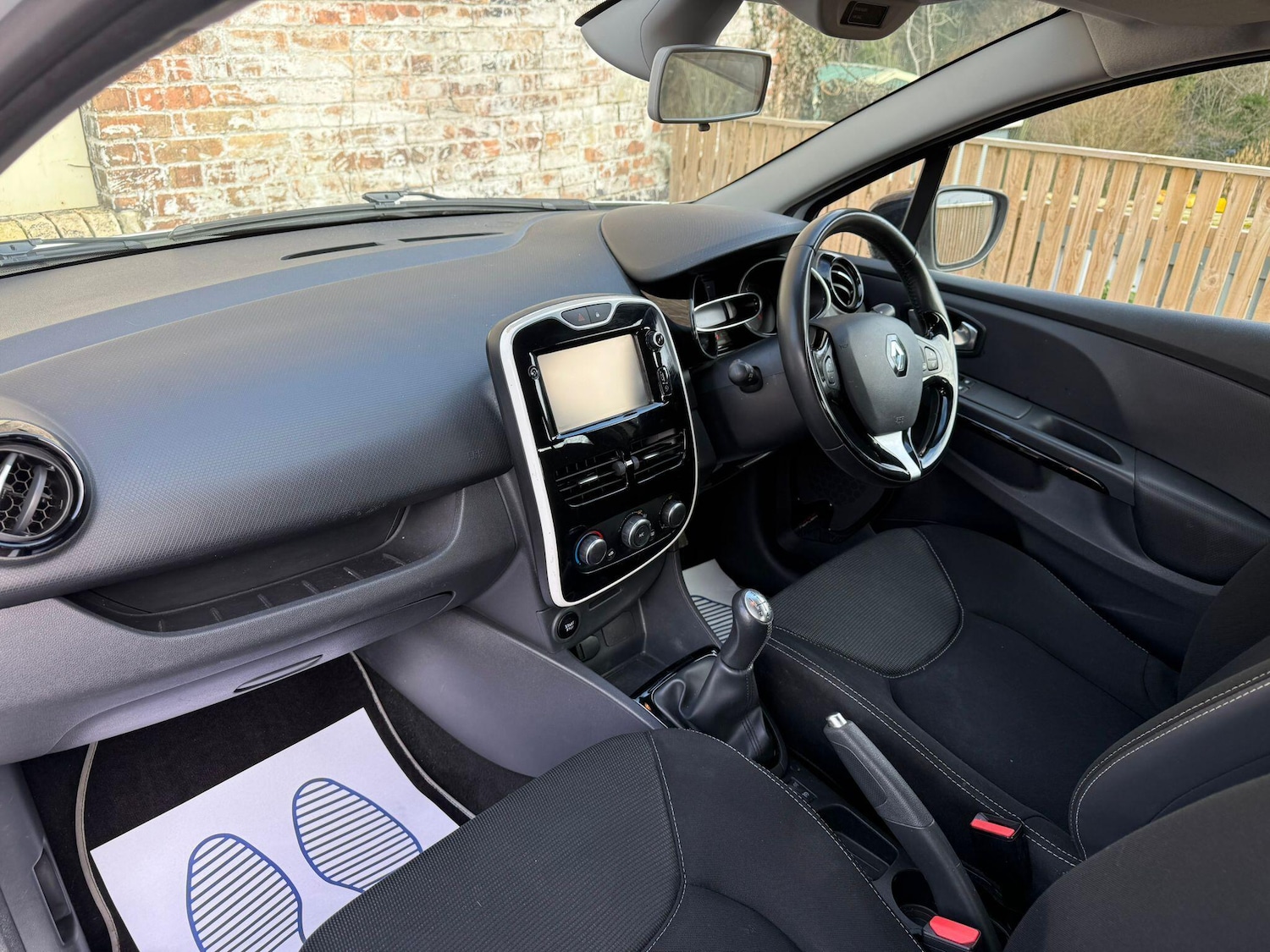 Used Renault Clio 2016 for sale - 77737573: Photo 11