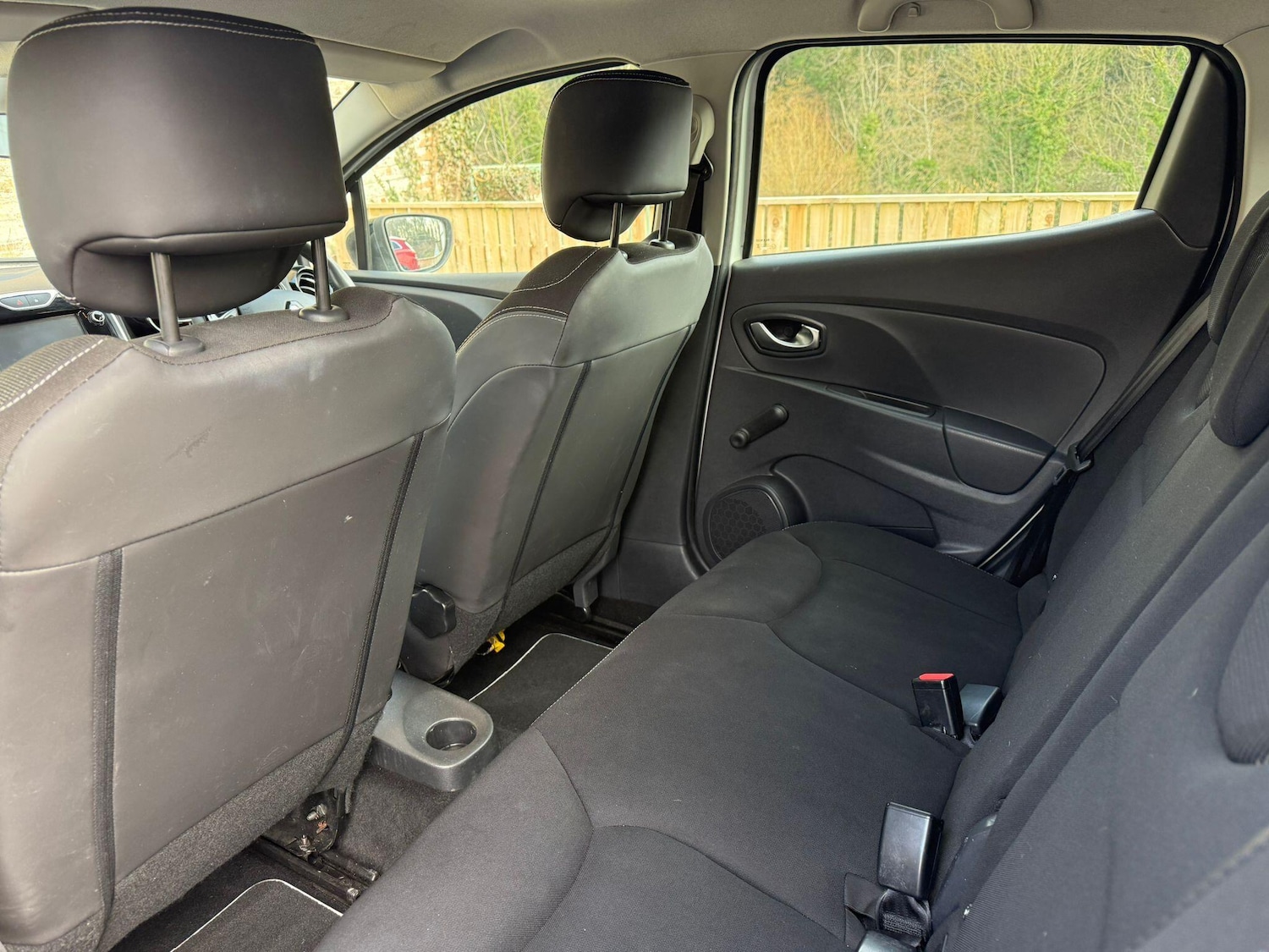 Used Renault Clio 2016 for sale - 77737573: Photo 16