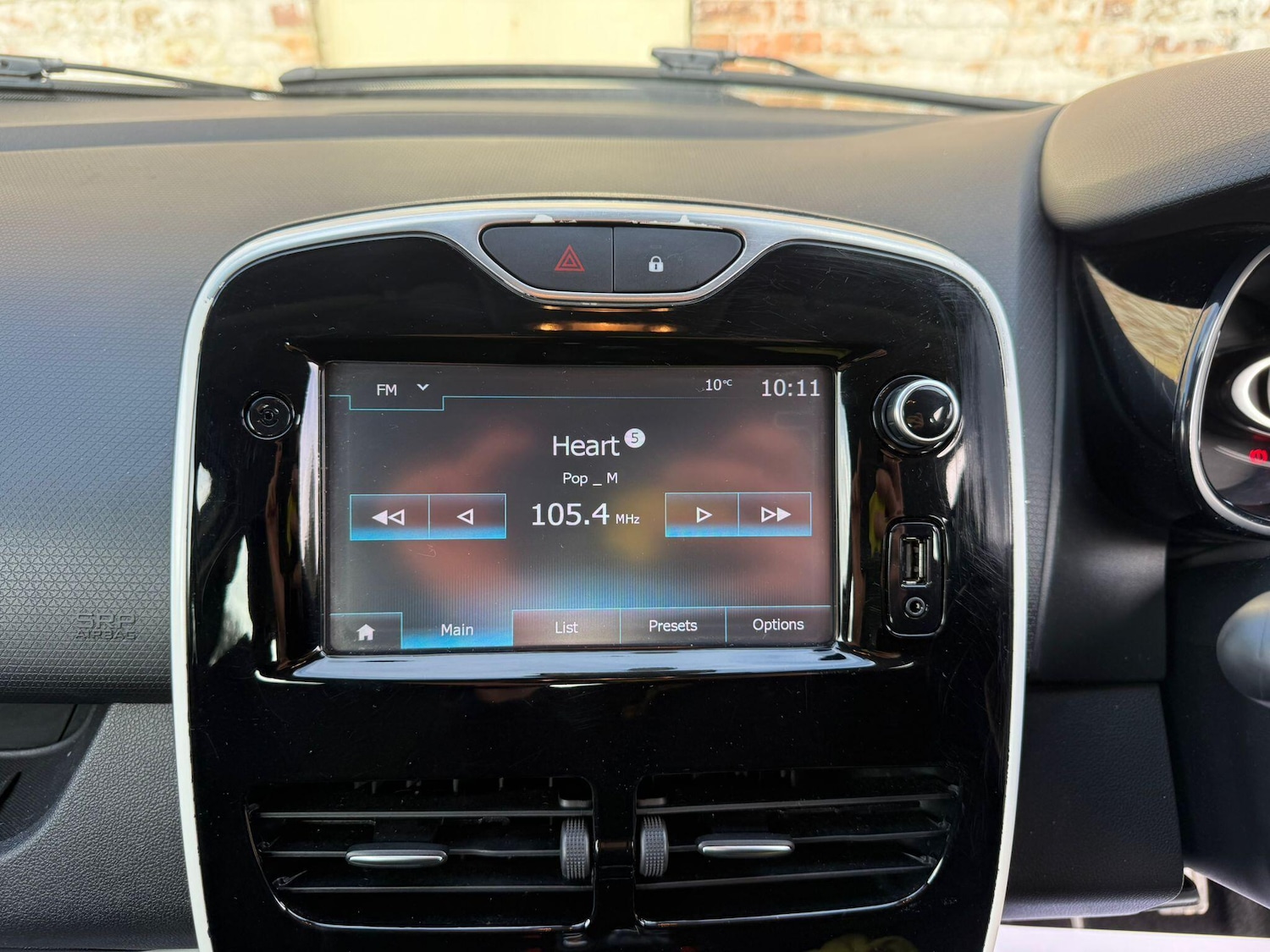 Used Renault Clio 2016 for sale - 77737573: Photo 32