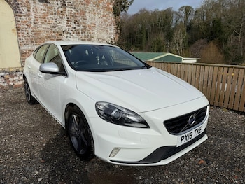 Used Volvo V40 2016 for sale - 77510156: Photo