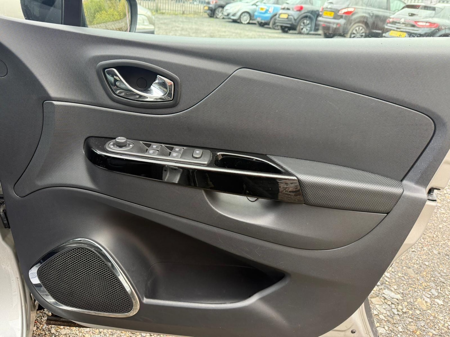 Used Renault Captur 2016 for sale - 76337821: Photo 27