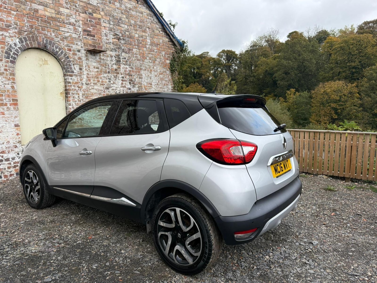 Used Renault Captur 2016 for sale - 76337821: Photo 4