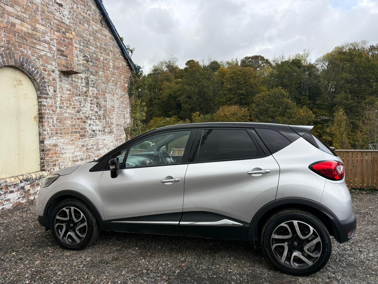 Used Renault Captur 2016 for sale - 76337821: Photo 6