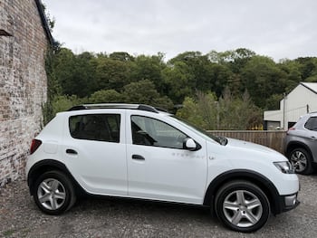 Used Dacia Sandero Stepway 2016 for sale - 79802256: Photo