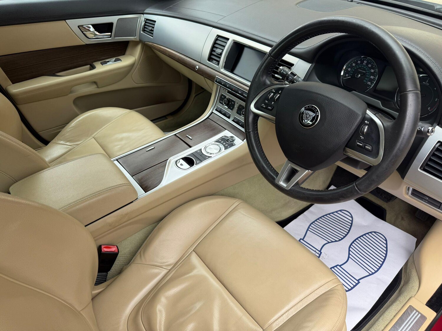 Used Jaguar XF 2014 for sale - 77574708: Photo 45