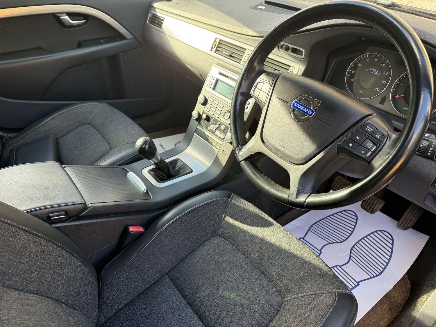 Used Volvo XC70 2010 for sale - 76349215: Photo 10