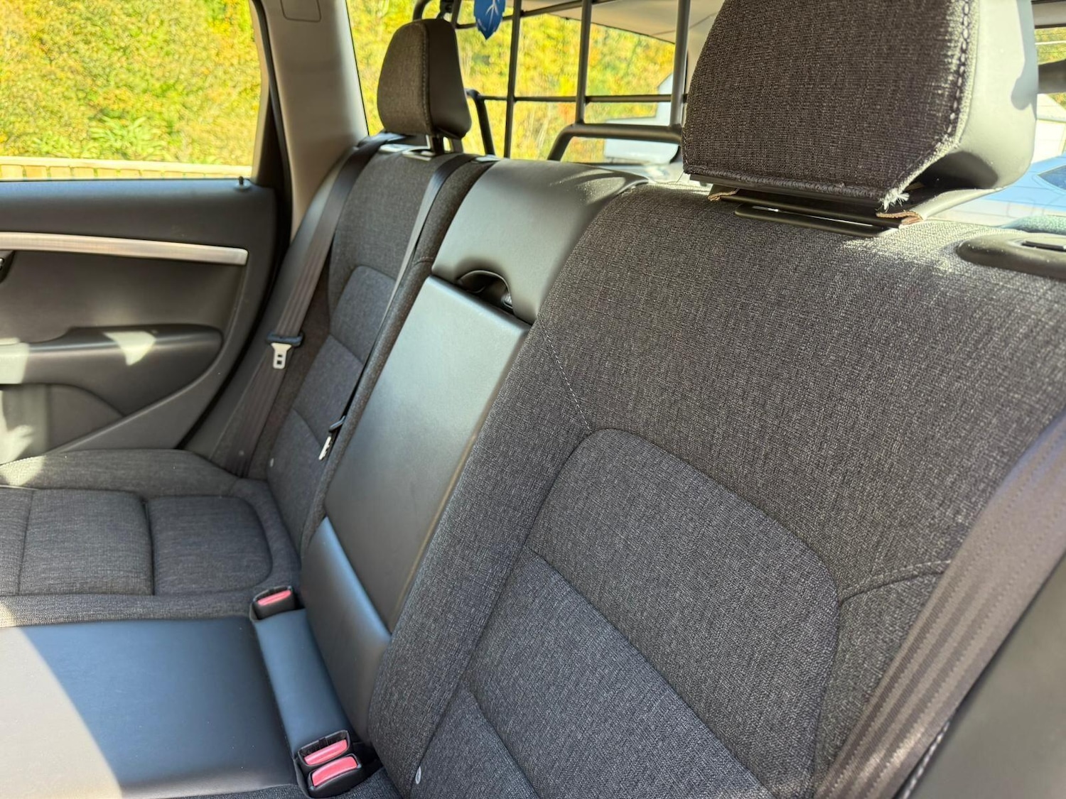 Used Volvo XC70 2010 for sale - 76349215: Photo 17