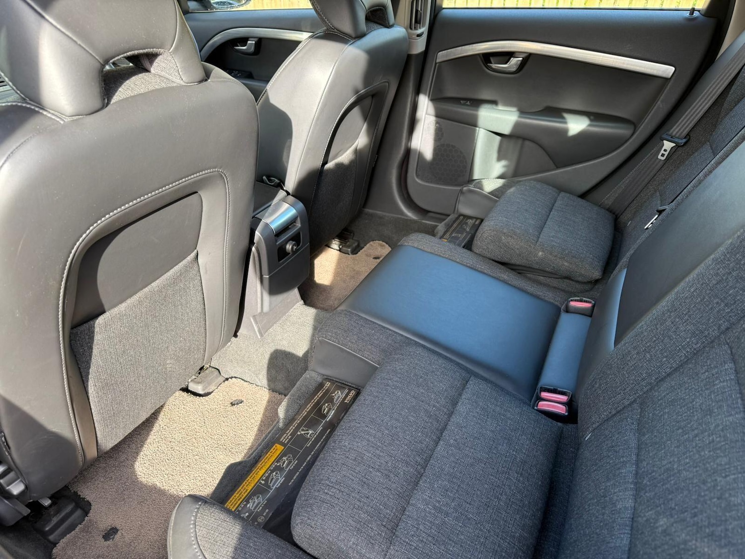 Used Volvo XC70 2010 for sale - 76349215: Photo 20