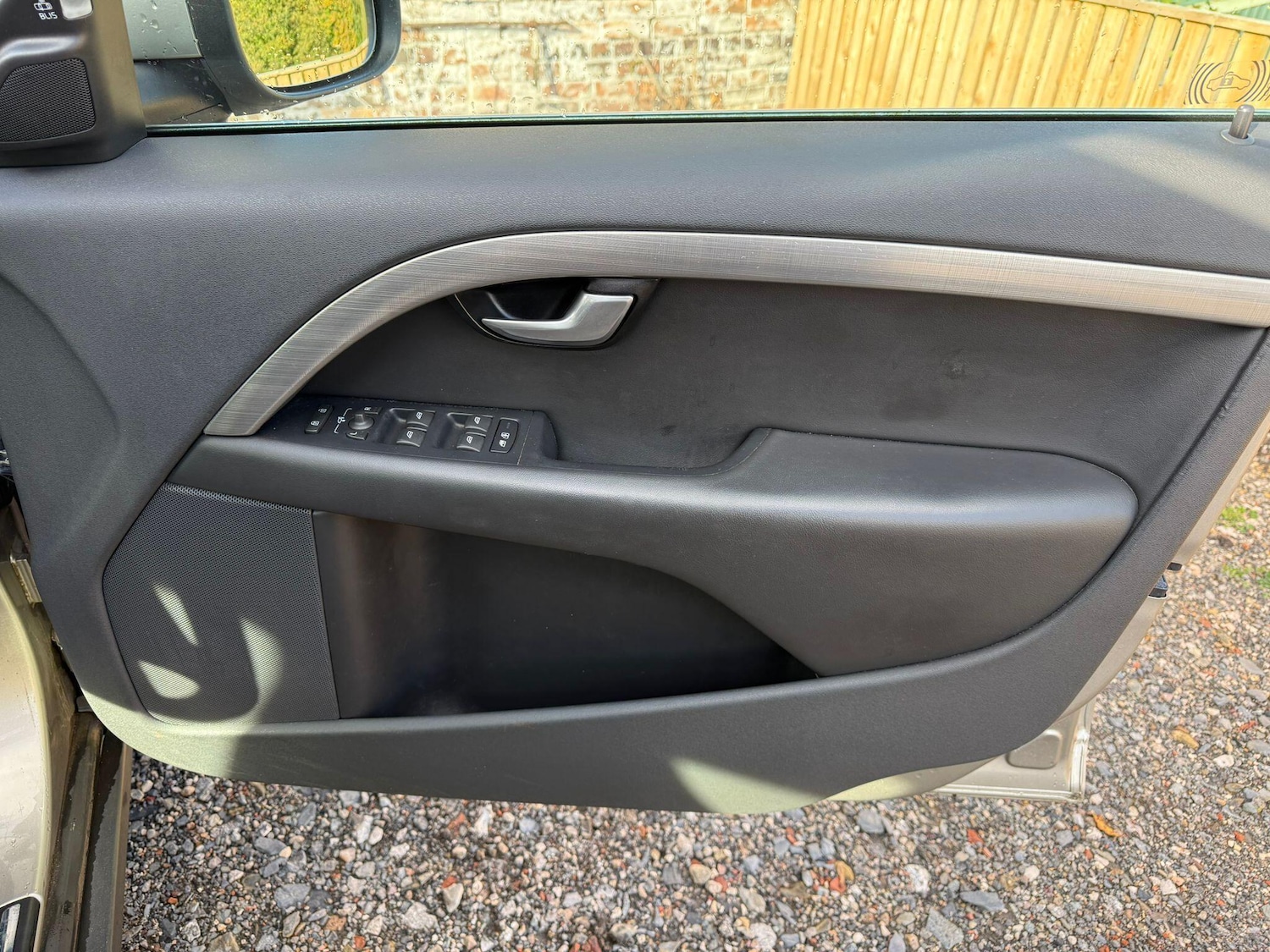 Used Volvo XC70 2010 for sale - 76349215: Photo 32