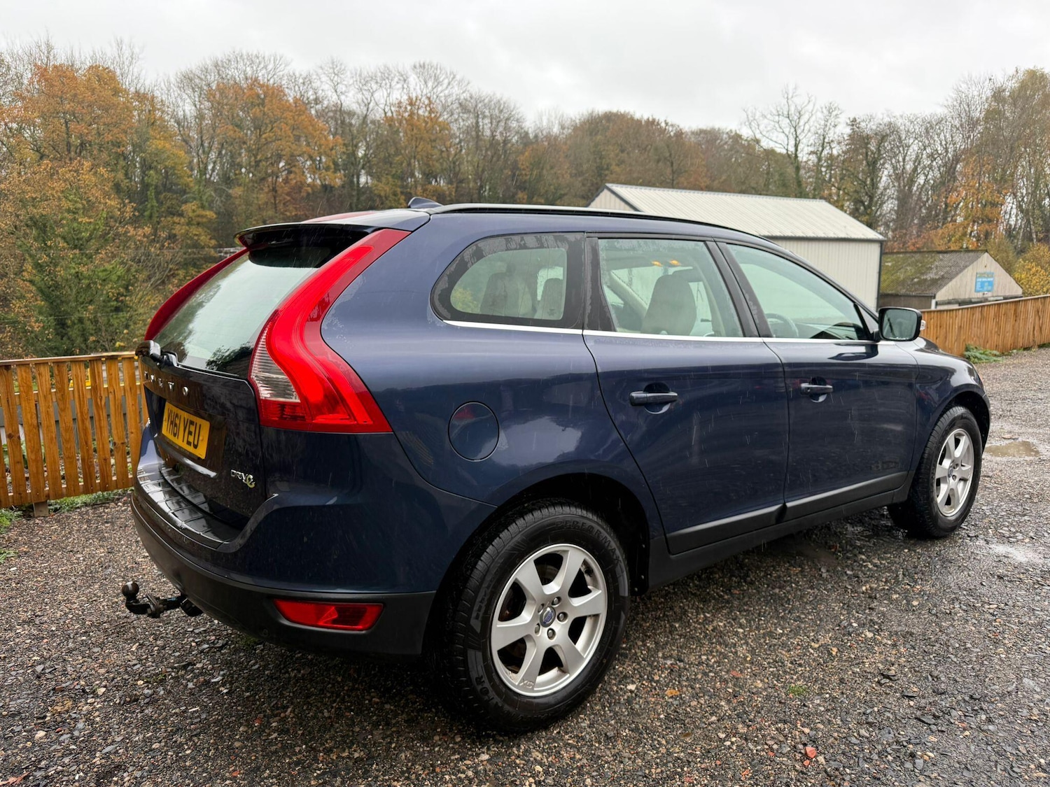 Used Volvo XC60 2011 for sale - 76550135: Photo 2