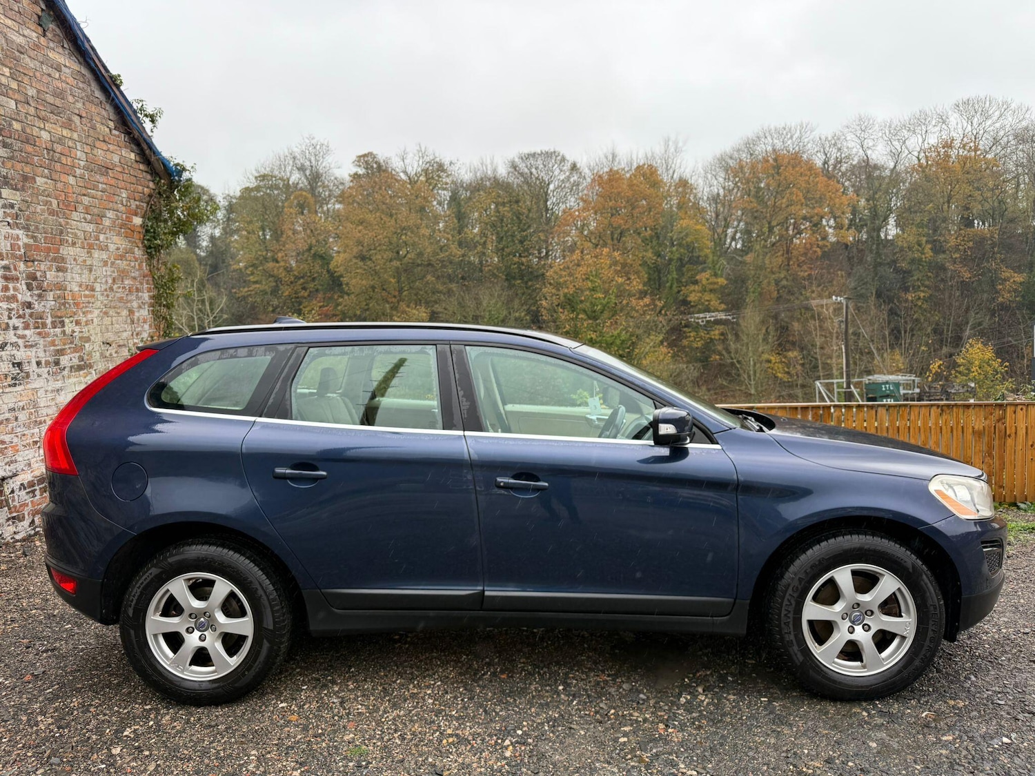 Used Volvo XC60 2011 for sale - 76550135: Photo 9