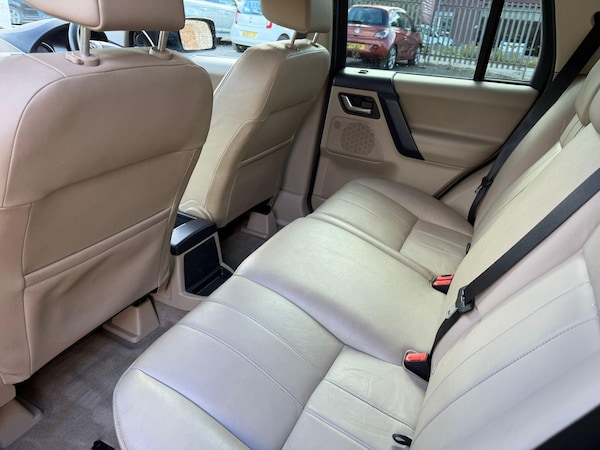 Used Land Rover Freelander 2 2013 for sale - 76214684: Photo 18
