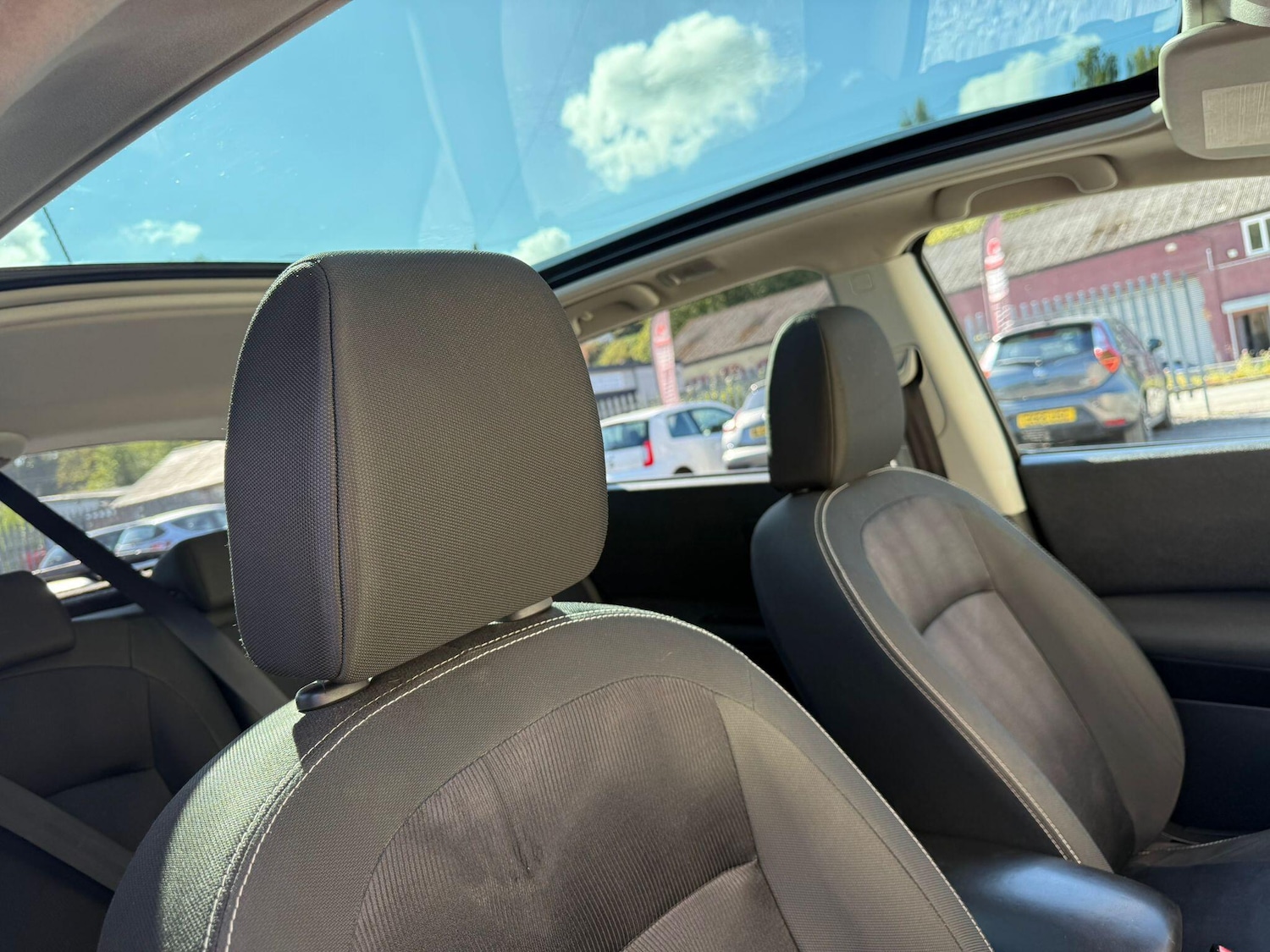 Used Nissan Qashqai 2012 for sale - 76041758: Photo 13