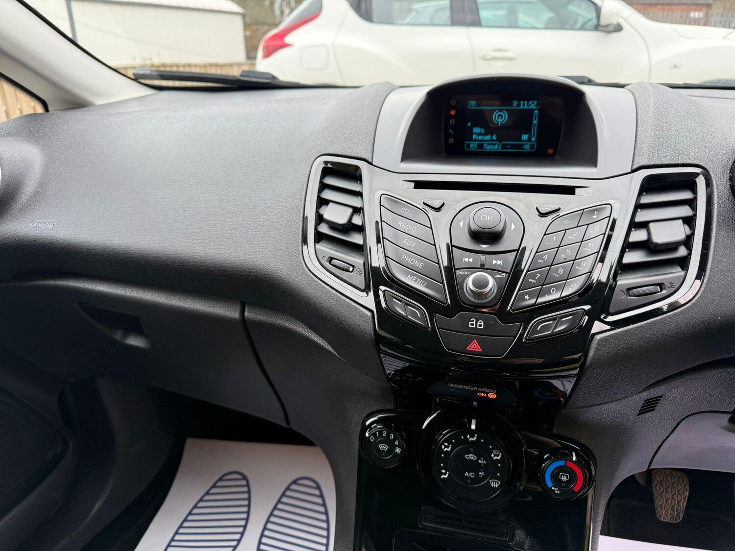 Used Ford Fiesta 2013 for sale - 78100435: Photo 11