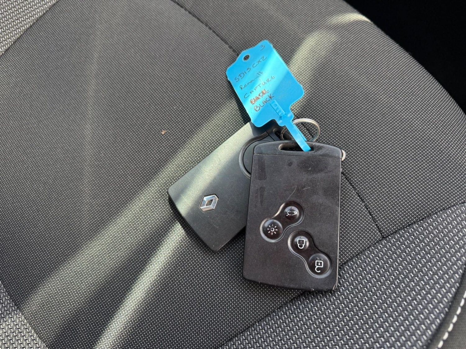 Used Renault Captur 2015 for sale - 77510259: Photo 22