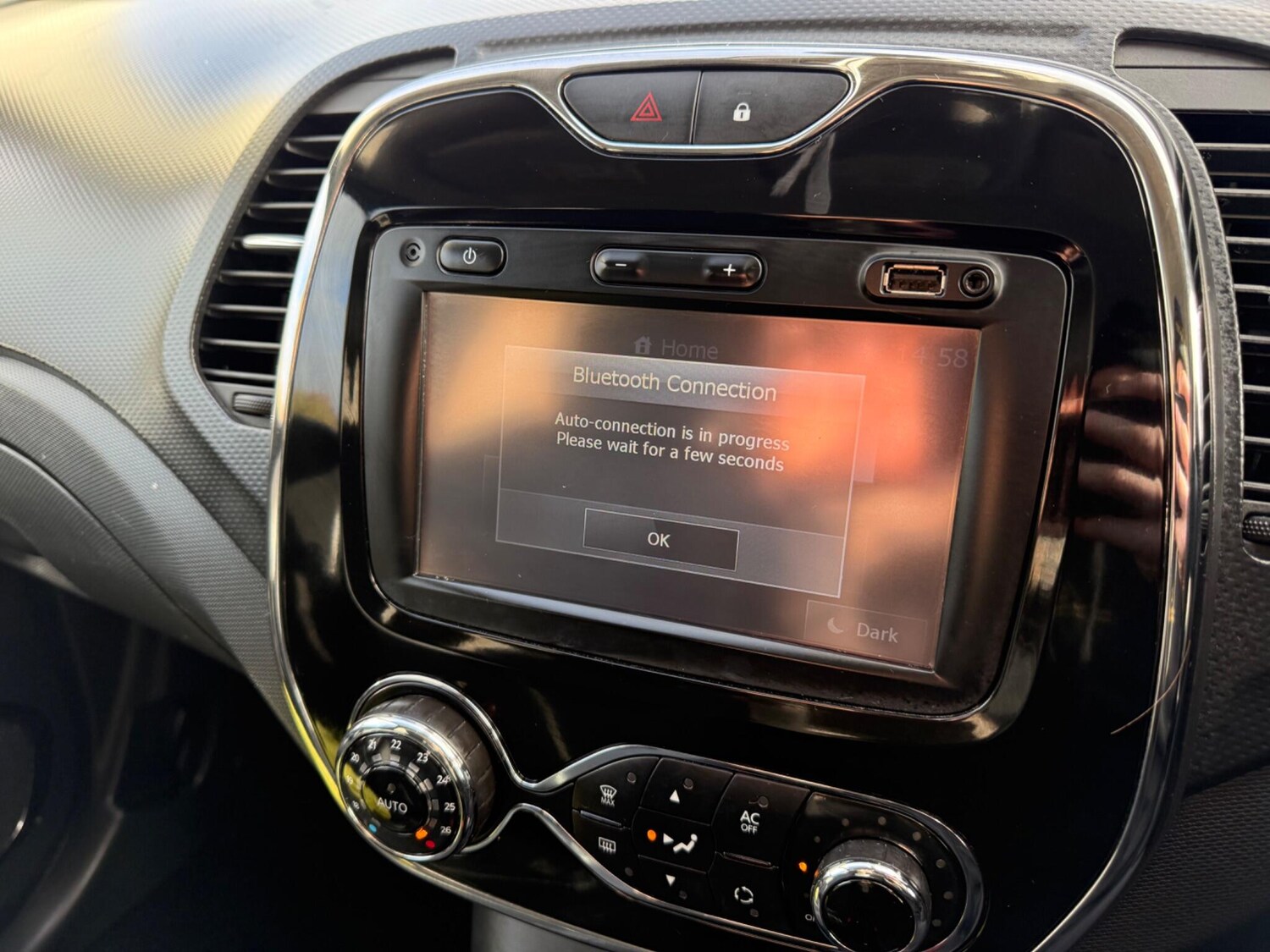 Used Renault Captur 2015 for sale - 77510259: Photo 31