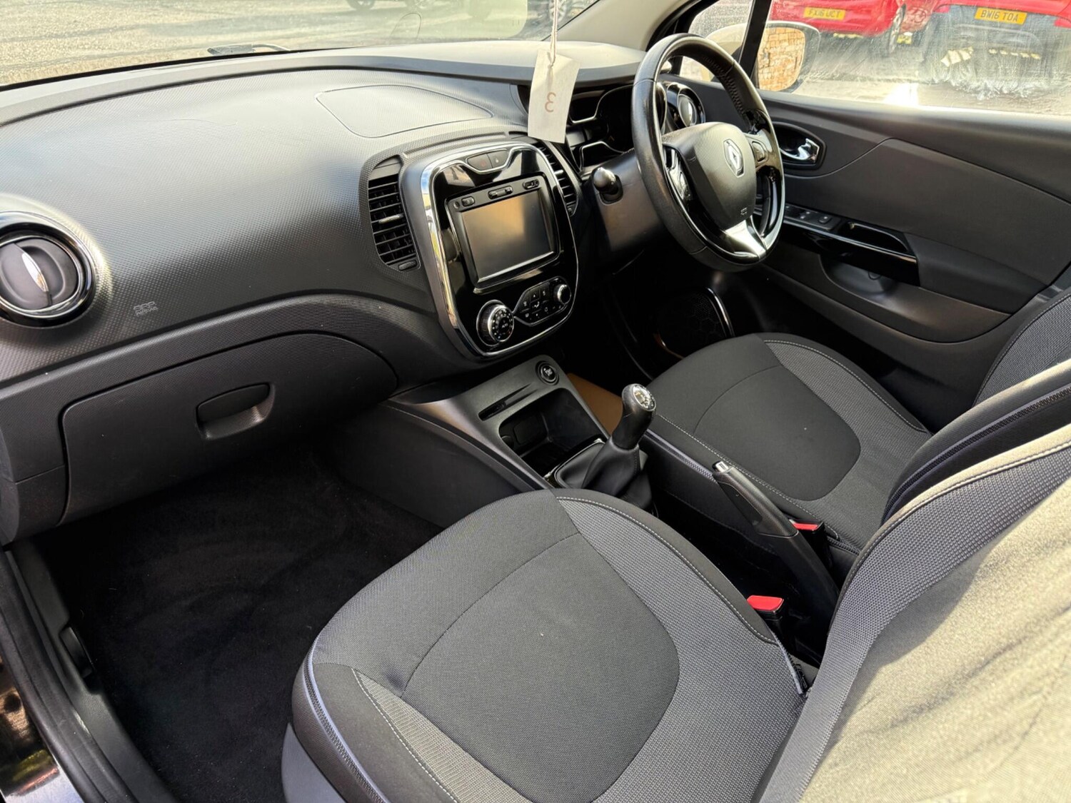 Used Renault Captur 2015 for sale - 77510259: Photo 35