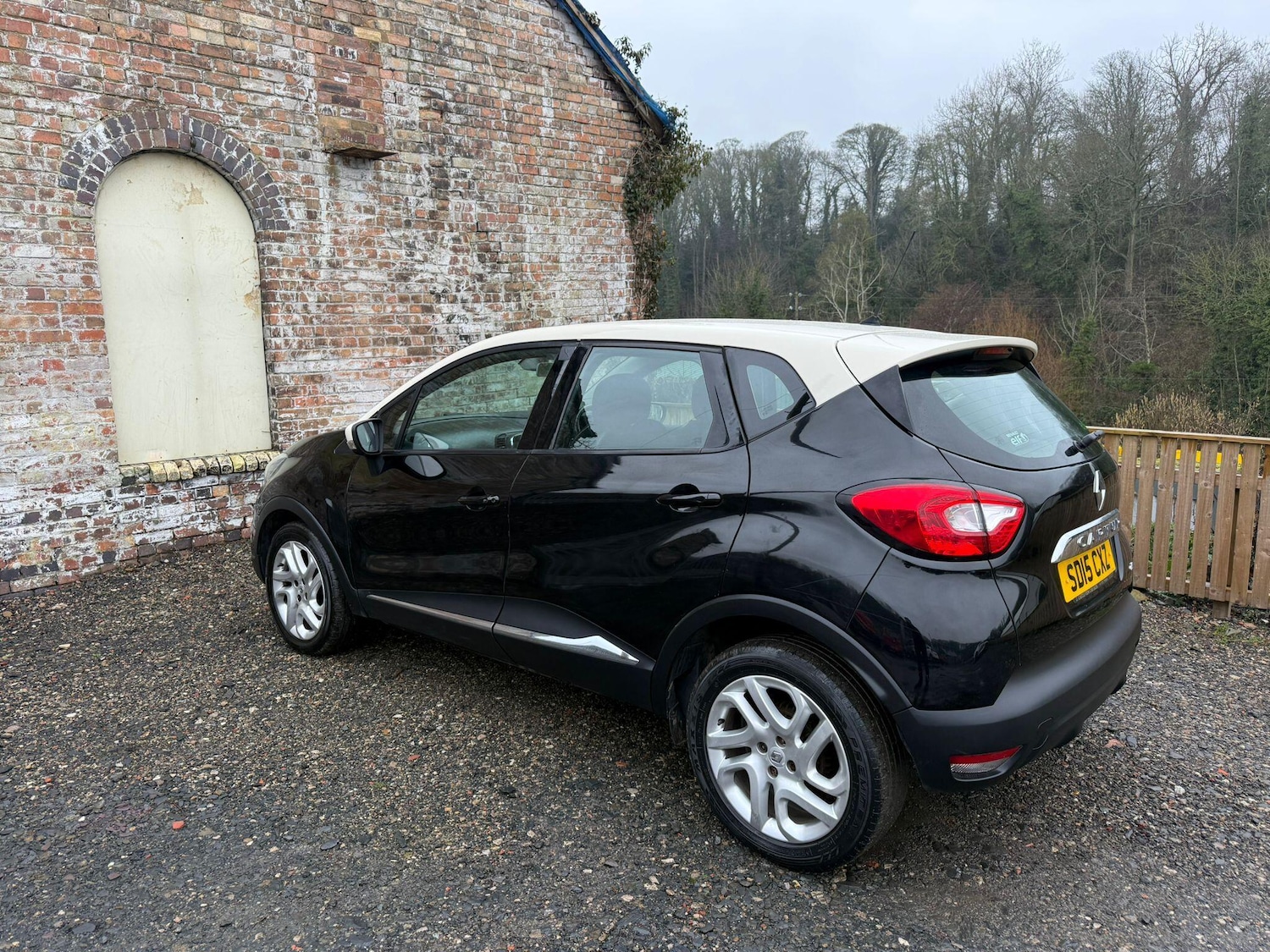 Used Renault Captur 2015 for sale - 77510259: Photo 4