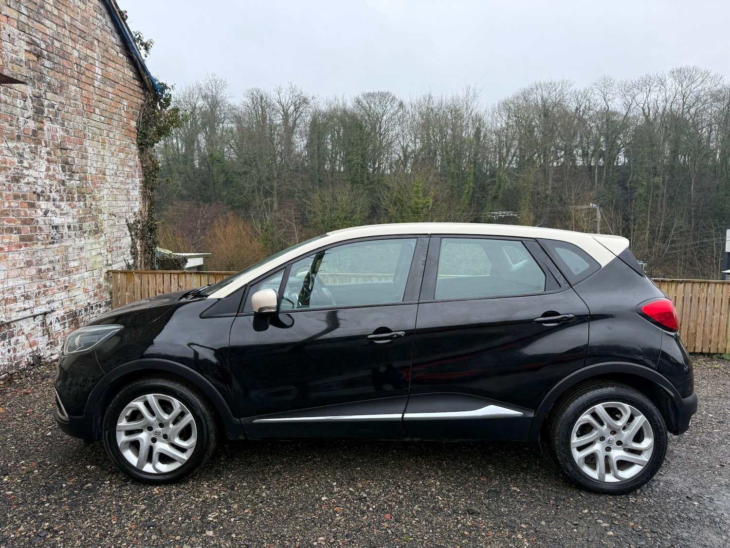 Used Renault Captur 2015 for sale - 77510259: Photo 5