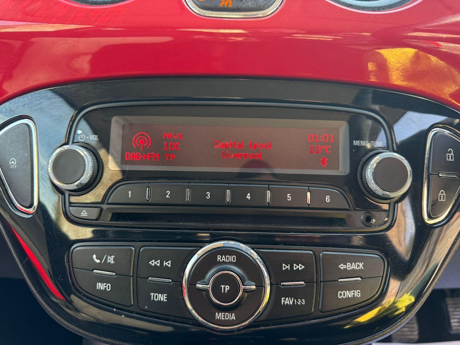 Used Vauxhall ADAM 2014 for sale - 77957609: Photo 32