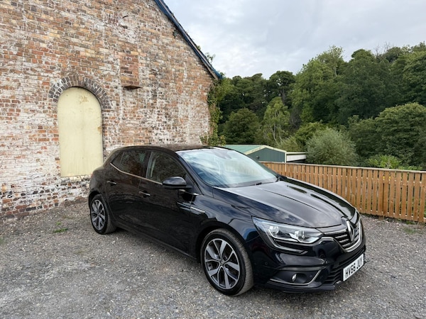 Used Renault Megane 2016 for sale - 75589821: Photo 2