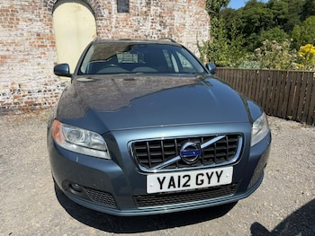 Used Volvo V70 2012 for sale - 79184255: Photo