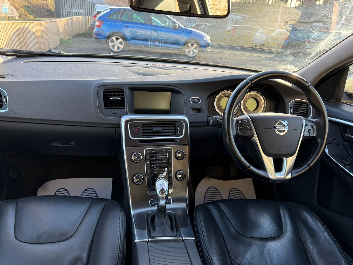 Used Volvo V60 2012 for sale - 76865413: Photo 17