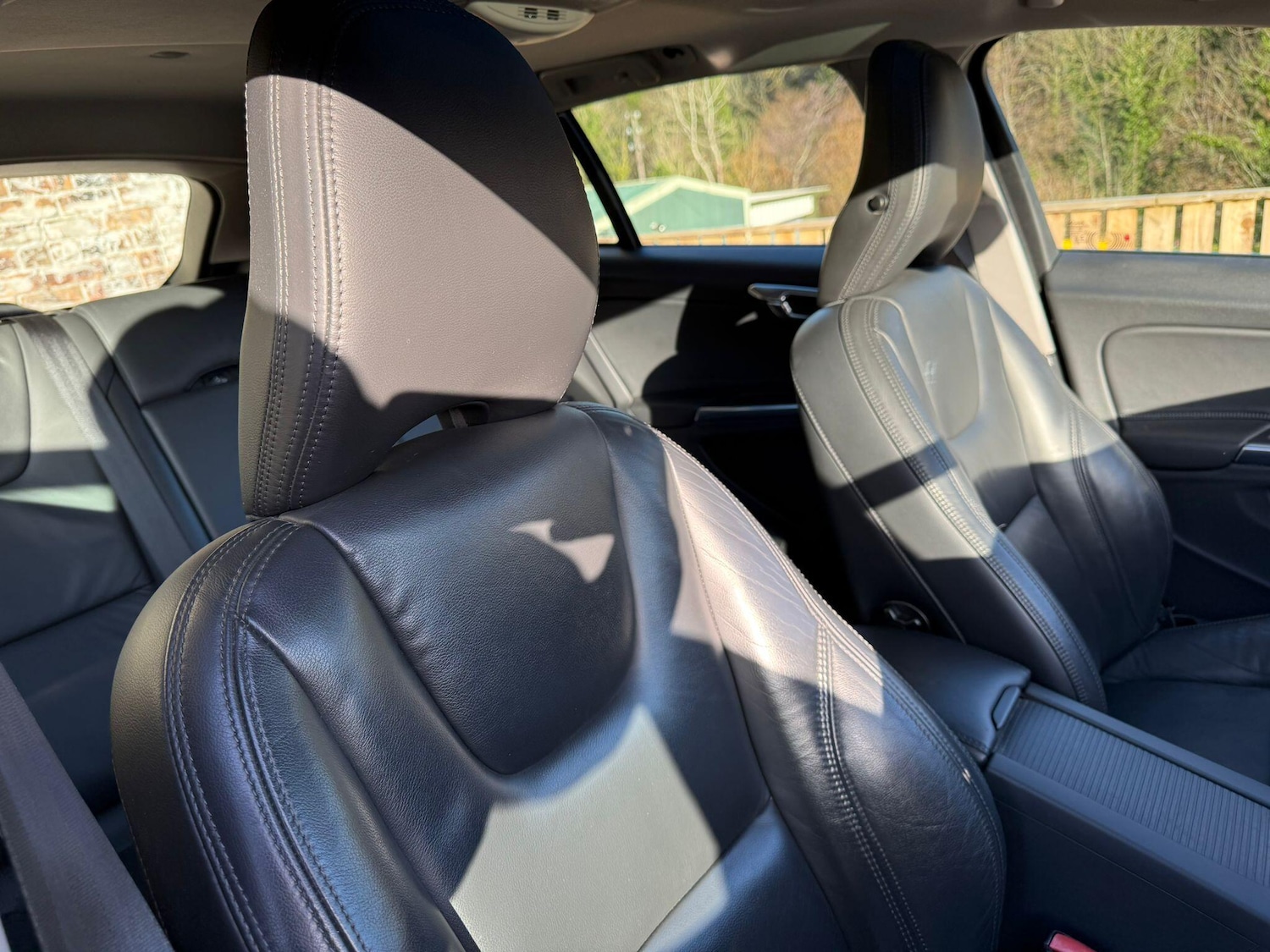 Used Volvo V60 2012 for sale - 76865413: Photo 18