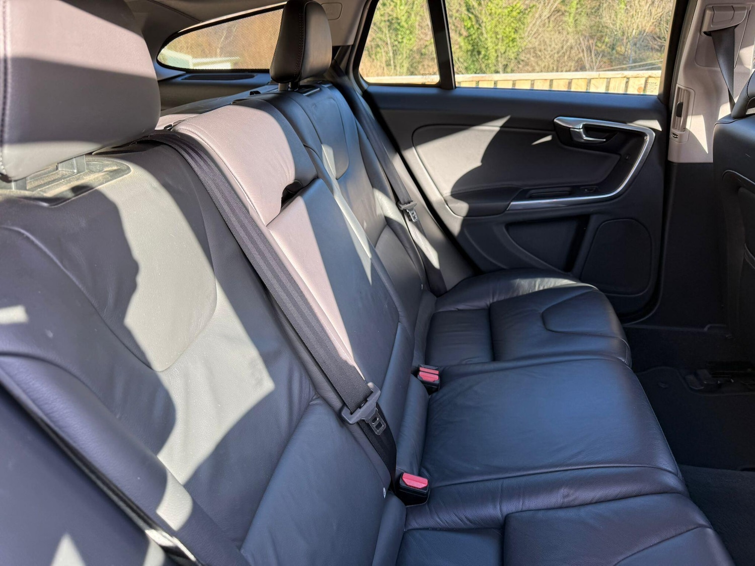 Used Volvo V60 2012 for sale - 76865413: Photo 19