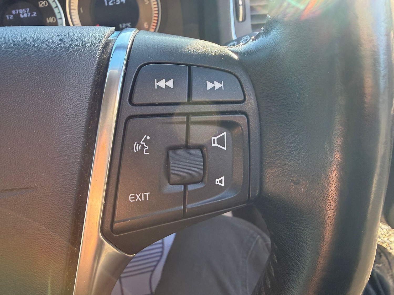 Used Volvo V60 2012 for sale - 76865413: Photo 26