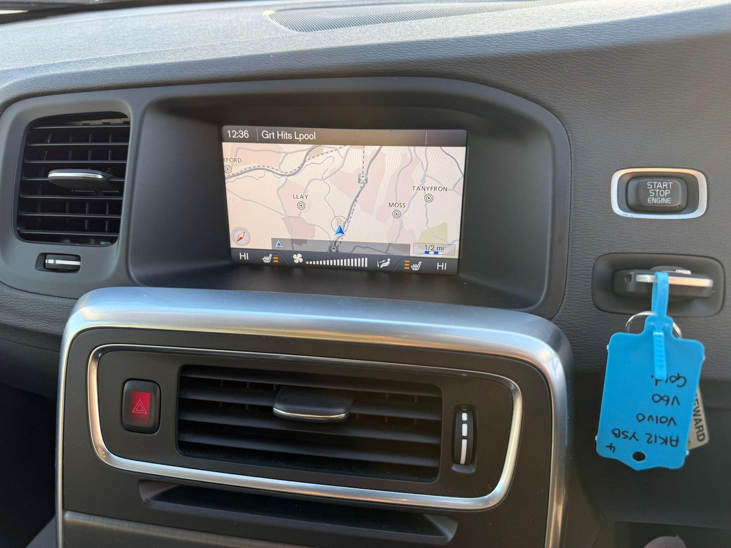 Used Volvo V60 2012 for sale - 76865413: Photo 37