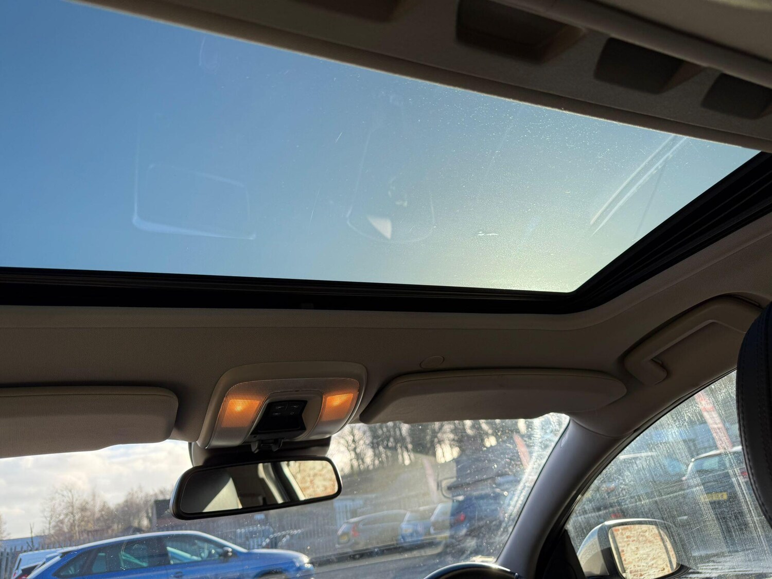 Used Volvo V60 2012 for sale - 76865413: Photo 41