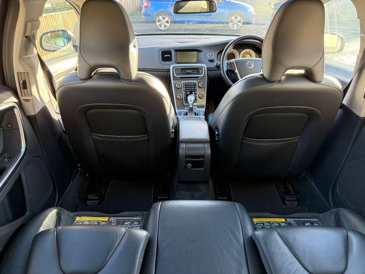 Used Volvo V60 2012 for sale - 76865413: Photo 51