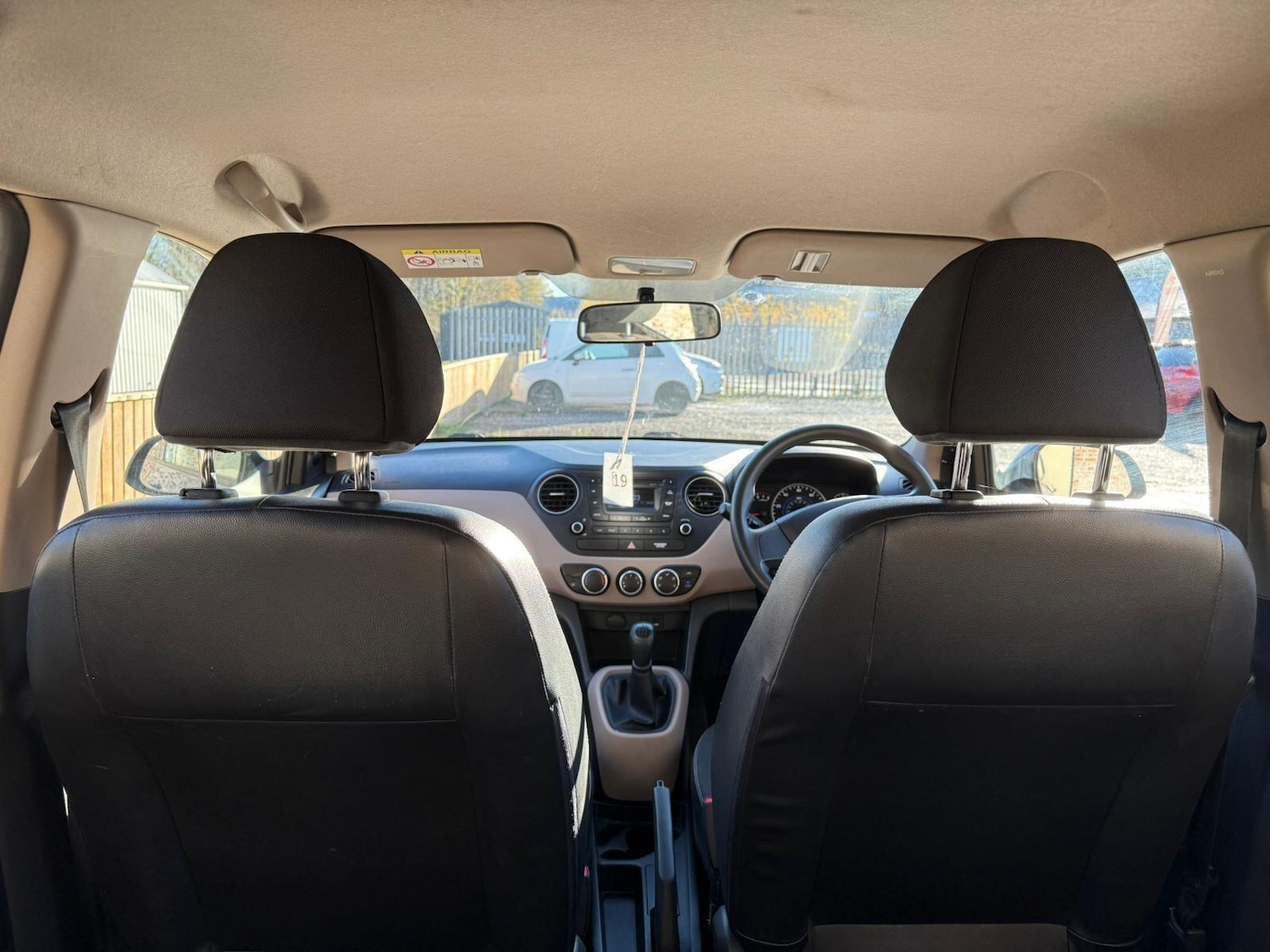 Used Hyundai i10 2014 for sale - 76633328: Photo 15