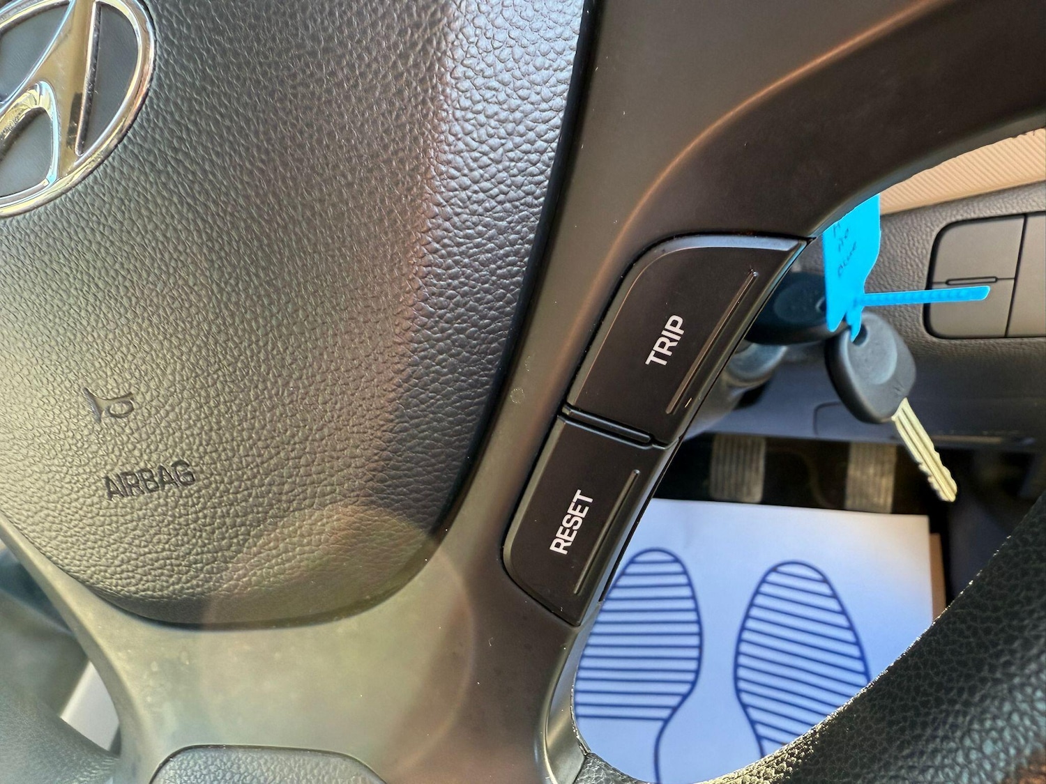 Used Hyundai i10 2014 for sale - 76633328: Photo 16