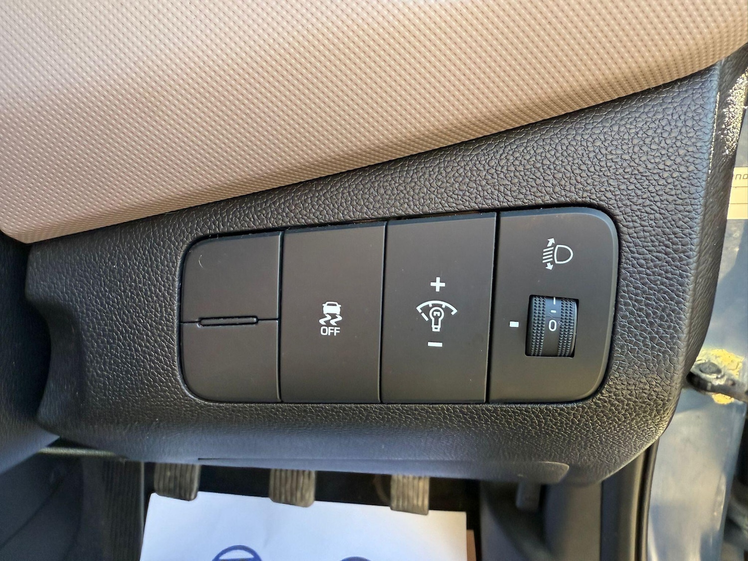 Used Hyundai i10 2014 for sale - 76633328: Photo 18