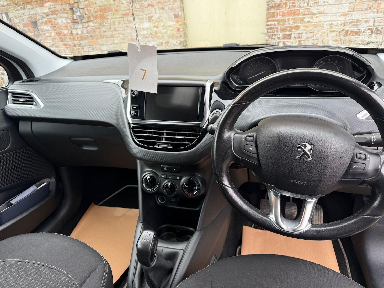 Used Peugeot 208 2017 for sale - 77537752: Photo 12