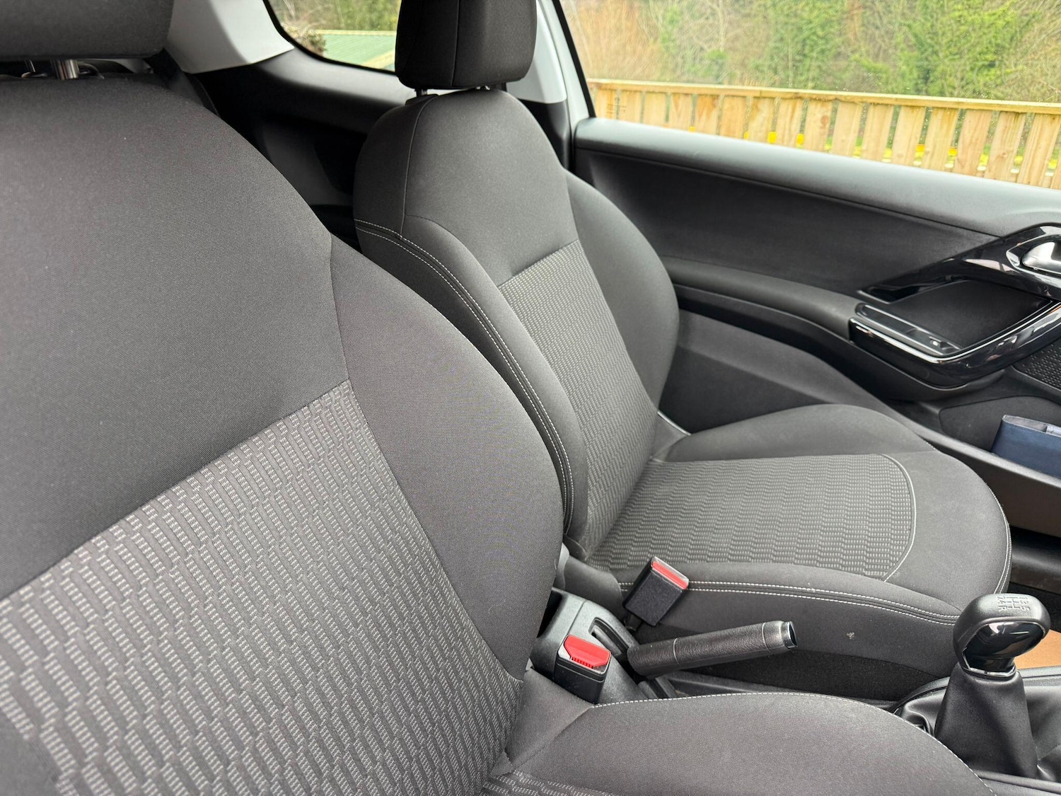 Used Peugeot 208 2017 for sale - 77537752: Photo 16